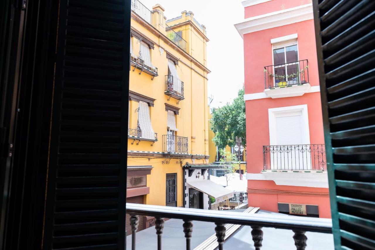 Tourist House Alfalfa Sevilla Bagian luar foto